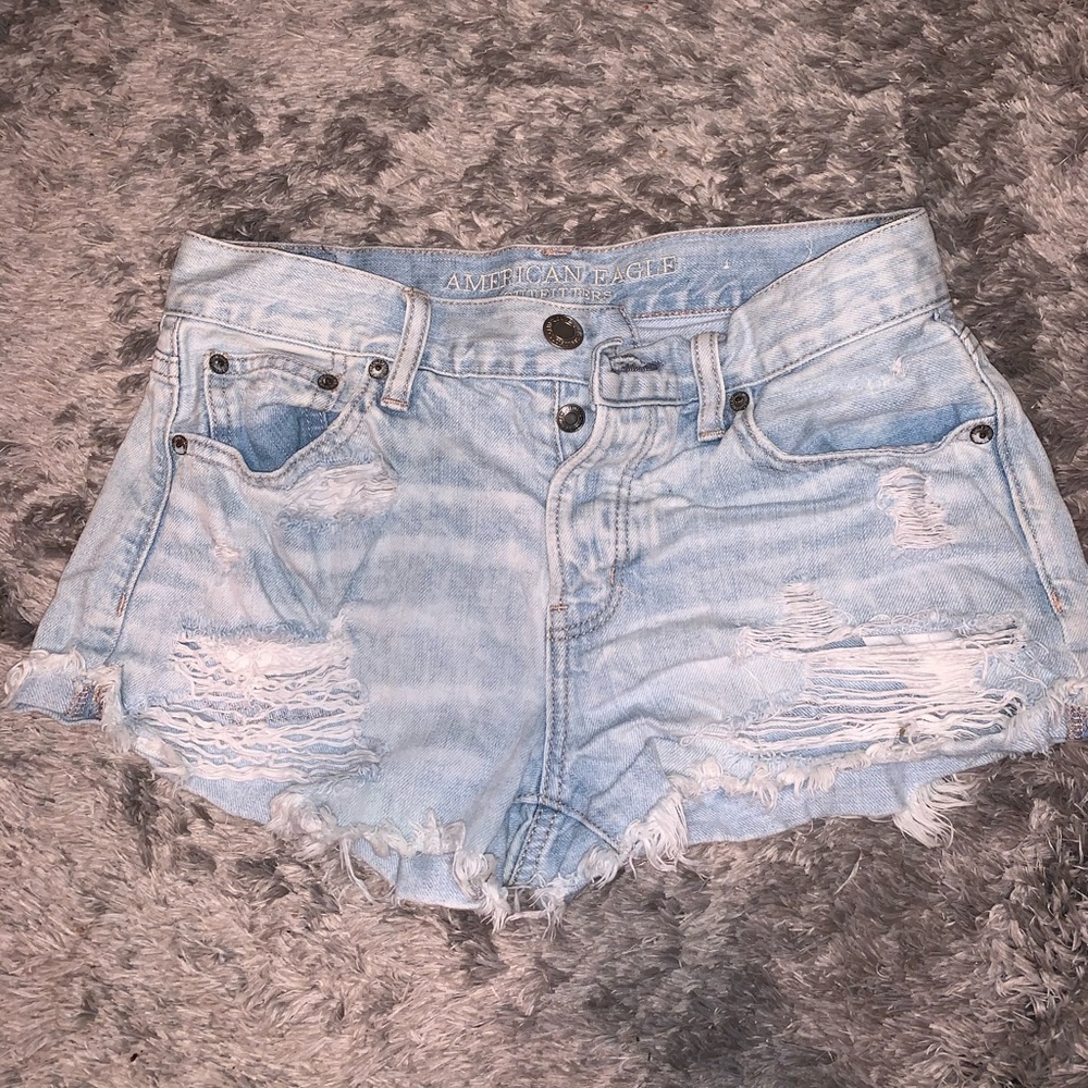 Light American Eagle Shorts